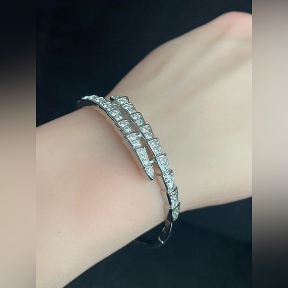 Serpentine set bracelet and earrings - Picture 13 of 15